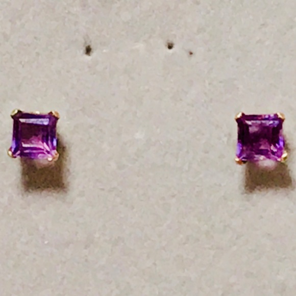 Jewelry - ❌❌❌SOLD❌❌❌❌10  KARAT YELLOW GOLD AMETHYST EARRINGS